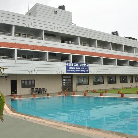 RNS Golf Resort&Nature Cure Centre Māvalli Exterior foto