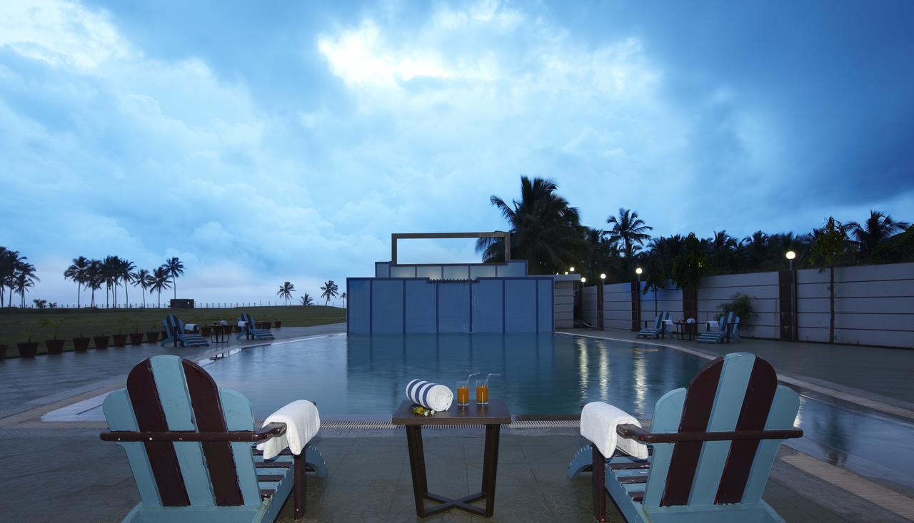 RNS Golf Resort&Nature Cure Centre Māvalli Exterior foto