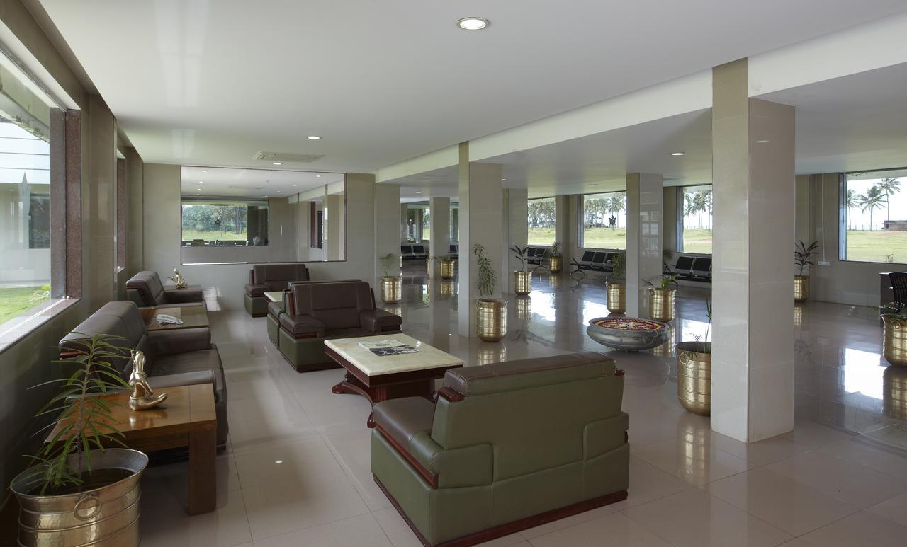 RNS Golf Resort&Nature Cure Centre Māvalli Exterior foto